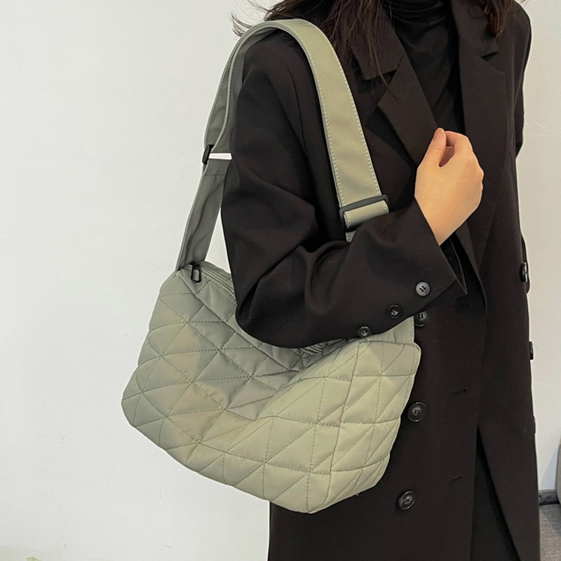 Γυναικείες casual τσάντες χιαστί ώμου μεγάλης χωρητικότητας Fashion Down Βαμβακερές τσάντες tote Fashion Space Τσάντες χεριού με βαμβάκι 2023