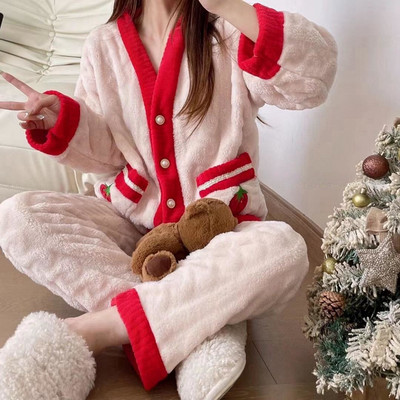 Odjeća za spavanje s uzorkom jagoda Ženska pidžama Set Zimski flis Velvet 2 komada Kućno odijelo Sleep Fluffy Korejska Piiama Topla noćna odjeća