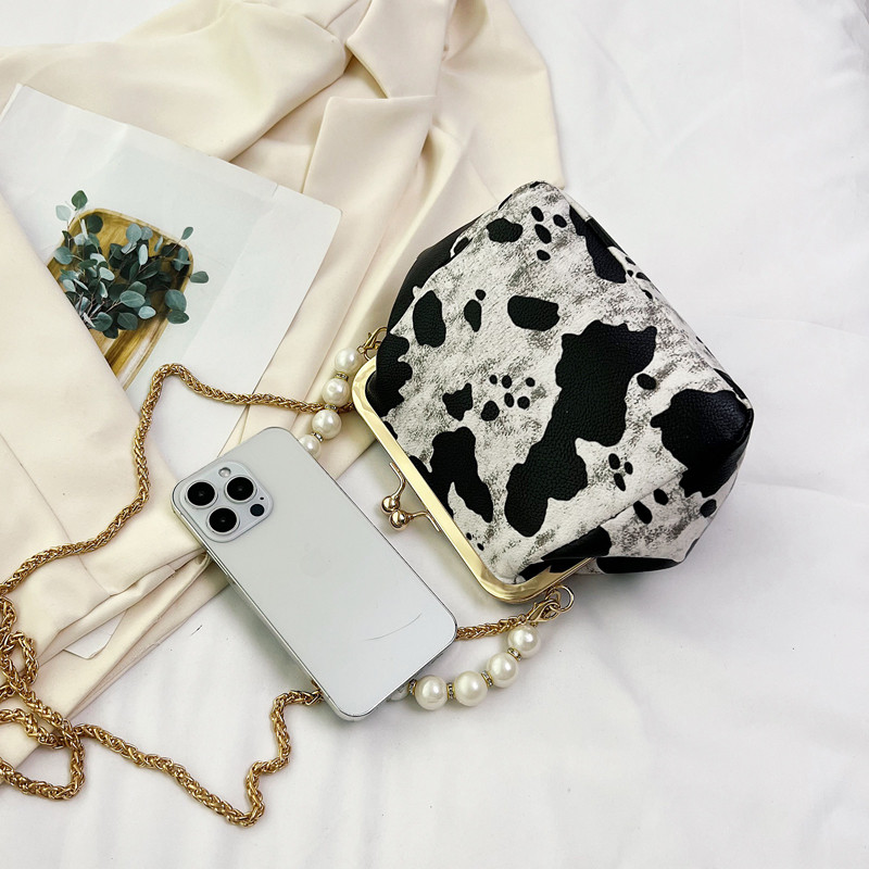 Γυναικεία PU βραδινή τσάντα συμπλέκτη Leopard Cow στάμπα με χνουδωτό μαργαριταρένιο τσαντάκι με χιαστί ώμου Clutch μόδας γυναικεία τσάντα Μικρά πορτοφόλια