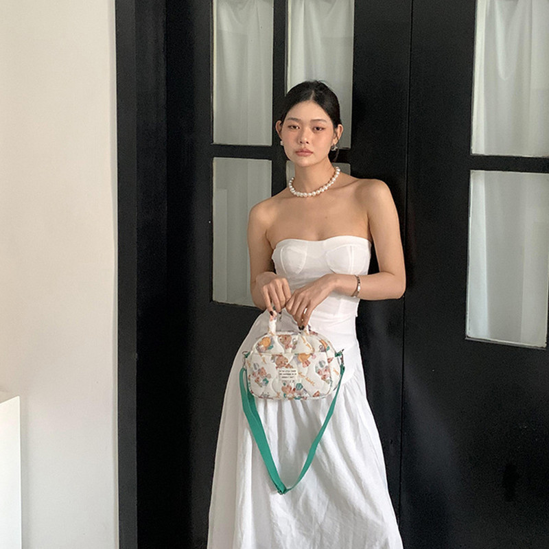 Poșetă cu pernă matlasată pentru femei, cu desene animate, geantă de mână, cu design de marcă pentru femei, mini geantă căptușită cu pene, poșete pentru telefon