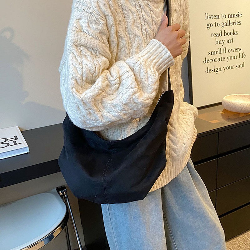 Γυναικεία τσάντα ώμου Dumpling Fashion Τσάντες χιαστί Κοτλέ Lazy Wind Student School Leisure Winter Handbag Simple Clutch