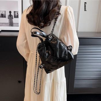 Универсална раница с верижка Лято 2023 Нова мода Луксозна дизайнерска чанта Висококачествена ежедневна дамска чанта през рамо от изкуствена кожа