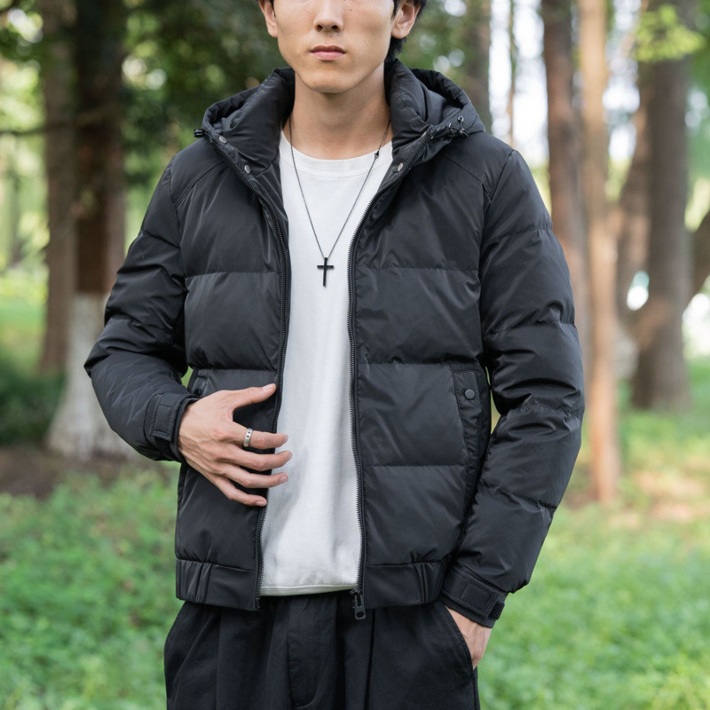 Ανδρικό κοντό σακάκι 2023 με κουκούλα και συμπαγείς τσέπες Ελαφρύ χειμωνιάτικο παλτό Μοντέρνο λευκό πάπια με πούπουλα Όμορφο ζεστό χοντρό εξωτερικά ενδύματα