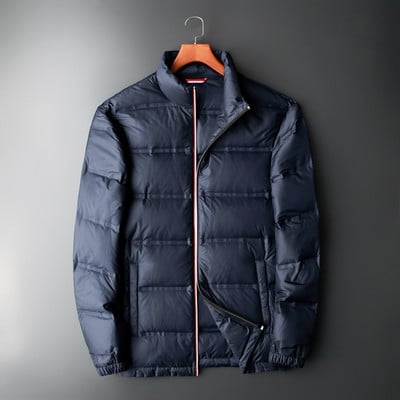 Îmbrăcăminte pentru bărbați de marcă de mărimi plus Jachetă de iarnă ultra ușoară, rezistentă la apă și vânt, cu guler la modă Parka casual din puf