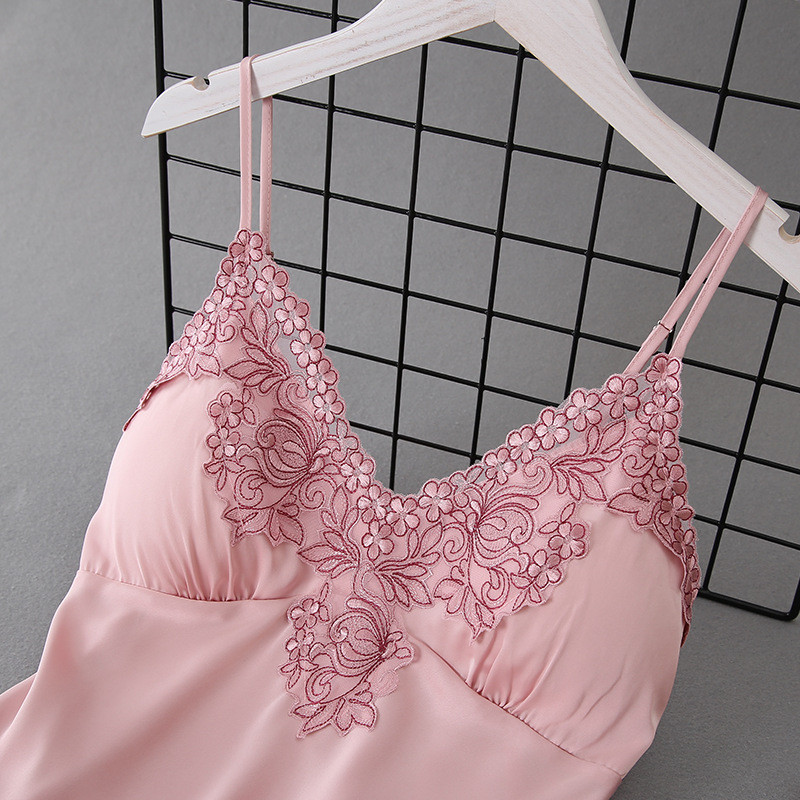 Satiinist pehme naiste pidžaamaülikond Intiimpesu Tikand Seksikas V Plii koduriided Spagetid rihmaga lühikesed püksid, magamisriided Öörõivad