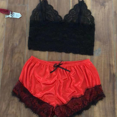 Pijamale sexy pentru femei 2 piese Set de pantaloni scurți de top Lenjerie de dormit Haine Pijamale din dantelă Lenjerie intimă