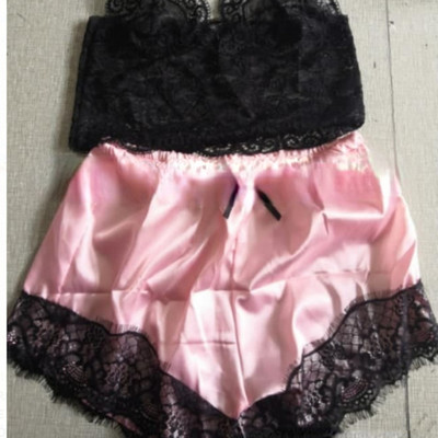 Pijamale sexy pentru femei 2 piese Set de pantaloni scurți de top Lenjerie de dormit Haine Pijamale din dantelă Lenjerie intimă