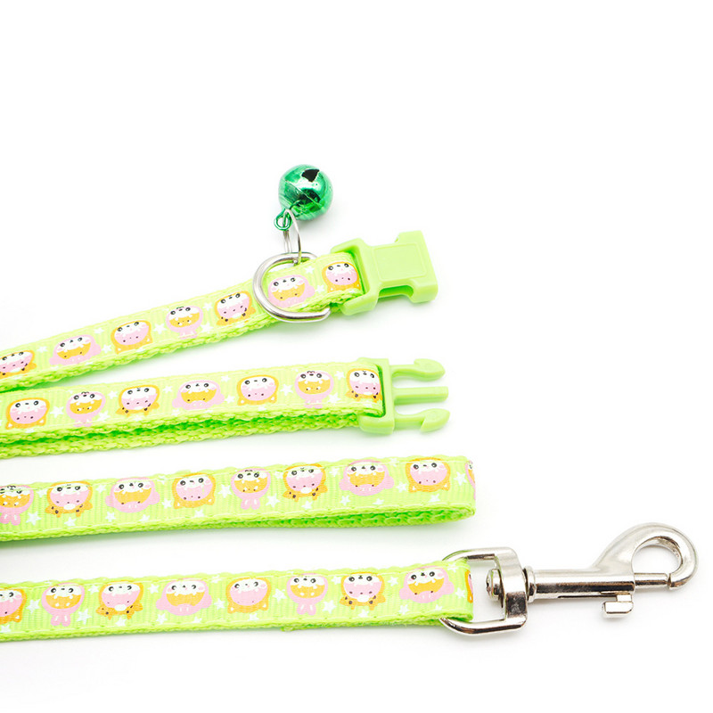 Χαριτωμένο μοτίβο κινουμένων σχεδίων λουρί σκύλου και σετ κολάρου Ρυθμιζόμενος λαιμός με κουδούνια για σκύλο κουταβιού γάτας που περπατά σε εξωτερικούς χώρους σε κολάρο κατά της απώλειας