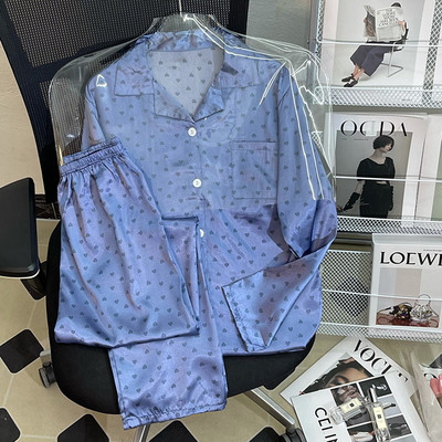 Pižamos Moteriška šilkinė pižama ilgomis rankovėmis pižamos pižamos kostiumas su gėlėmis margintas Aukštos kokybės ledinis šilkas gali būti dėvimas lauke namuose Pižama