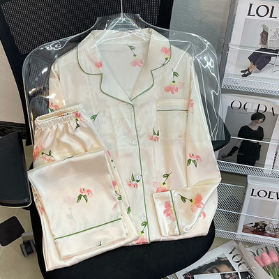 Pižamos Moteriška šilkinė pižama ilgomis rankovėmis pižamos pižamos kostiumas su gėlėmis margintas Aukštos kokybės ledinis šilkas gali būti dėvimas lauke namuose Pižama