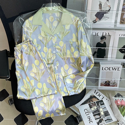 Pižamos Moteriška šilkinė pižama ilgomis rankovėmis pižamos pižamos kostiumas su gėlėmis margintas Aukštos kokybės ledinis šilkas gali būti dėvimas lauke namuose Pižama