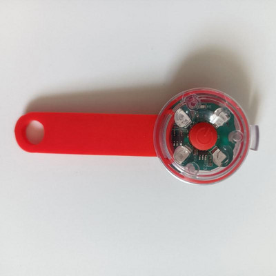 IPX7 Αδιάβροχο LED κολάρο γάτας για σκύλους κατοικίδιων ζώων Νυχτερινό κρεμαστό μενταγιόν ασφαλείας Φωτεινό φως που αναβοσβήνει με φως για αξεσουάρ για σκύλους γάτες