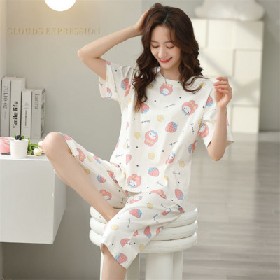 Suvised kaheosalised komplektid Kootud Värske lillemustriga Elegantne Öörõivad Naiste pidžaamakomplektid Pidžaamad Naiste magamisriided Pidžaamad Mood