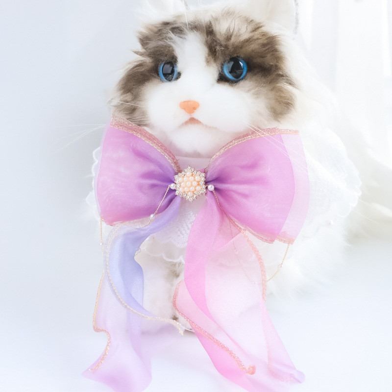 Lemmikloomatarvikud Lemmiklooma kaelarihmad Kassi koerte tikitud pits rinnatükk, vibu kaunistused Ääristega kaelarihm Lemmikloomatarbed kasside riietamise tööriist