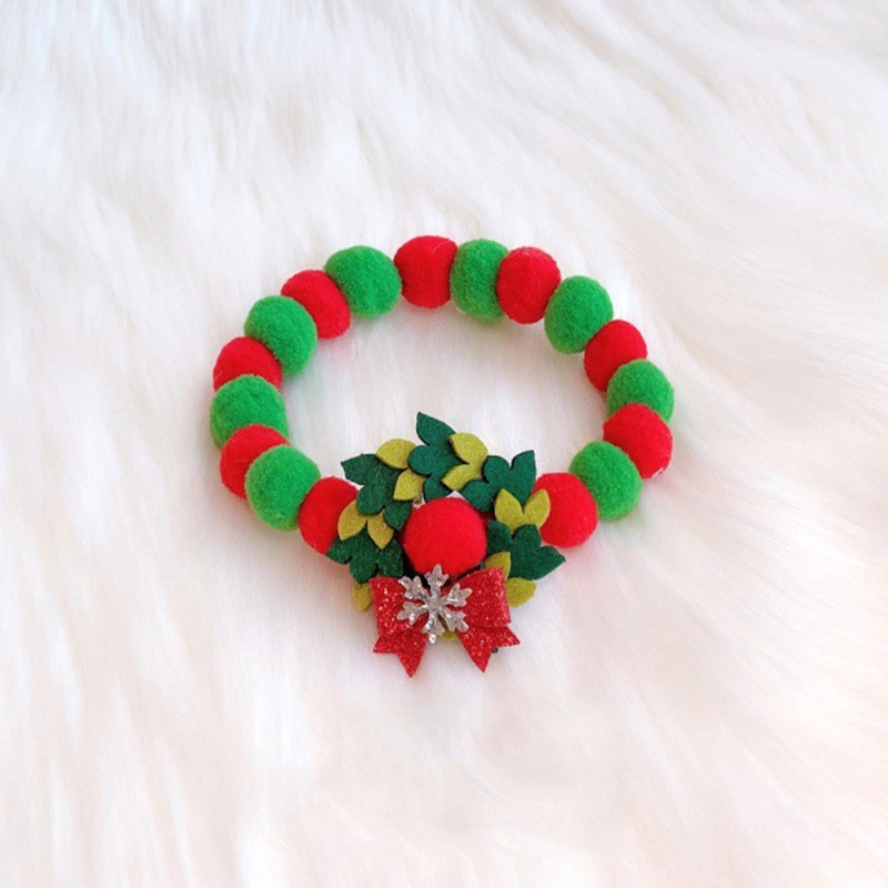 Παπιγιόν Χριστουγεννιάτικο θέμα με χριστουγεννιάτικο κολιέ χριστουγεννιάτικο δέντρο με παπιγιόν, σκυλιά και γάτες, αξεσουάρ περιποίησης για σκύλους