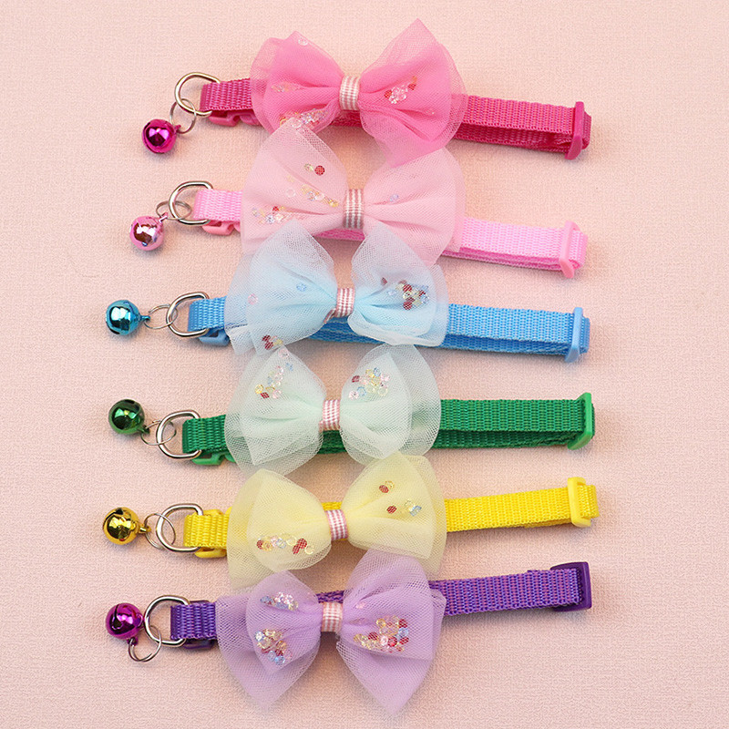 Πολύχρωμο χαριτωμένο κολάρο καμπάνας πεταλούδας με ρυθμιζόμενη πόρπη για γάτες Προσωποποιημένο ίχνος Universal κολάρο με φιόγκο για κατοικίδια με κουδούνι