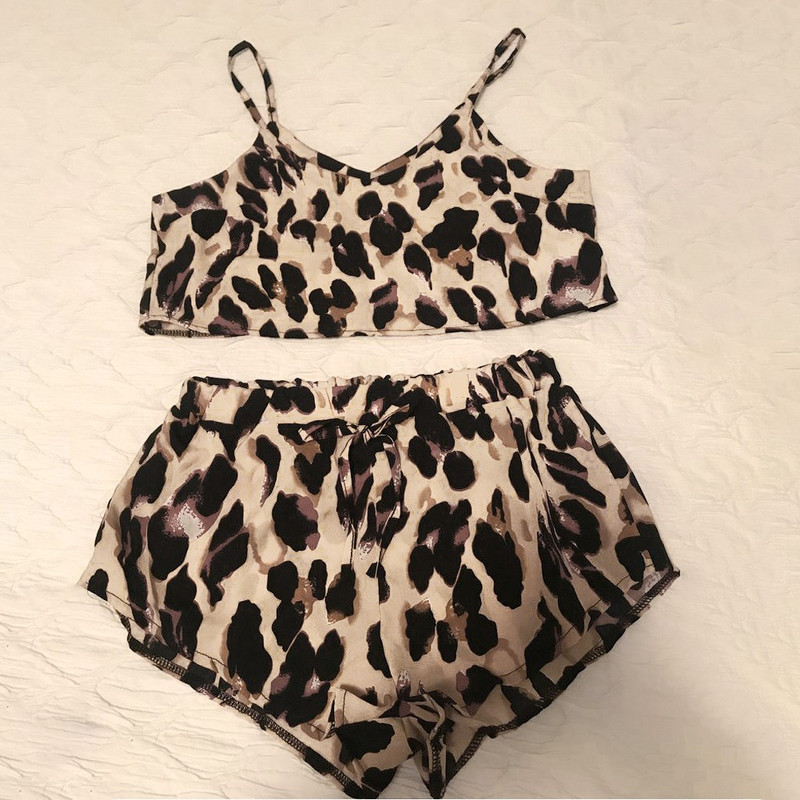 Сатенена пижама Секси дантелена пижама Пижама Пижама Домашно облекло Горнища + къси панталони Дамска копринена пижама Комплект пижама с леопард пижама