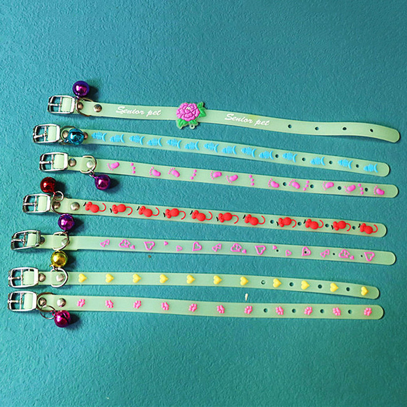 Helendav kassi kaelakee helendav kassipoega kutsika kaelarihm kadumisevastane fluorestseeruv silikoon koos kellukaela kaelarihmaga lemmiklooma koera kassi kaelarihm