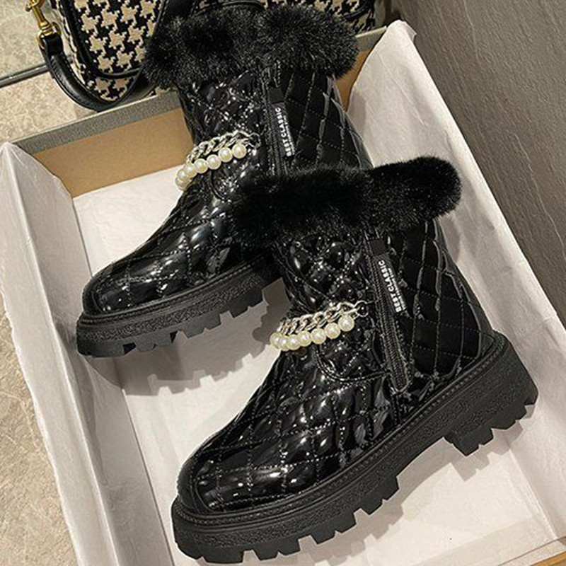 Naiste saapad Talvised vabaaja lukuga poolsaapad Naiste pärlikettjalatsid Mood Tugevad platvormkingad Naiste lumesaapad