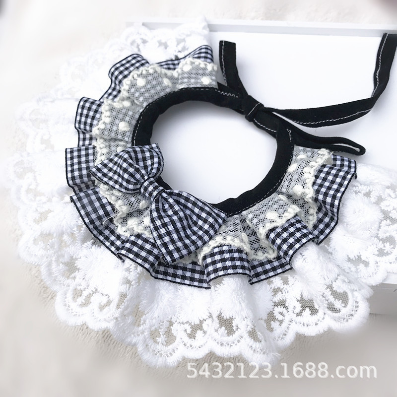 Χαριτωμένο τριών στρώσεων δαντέλα παπιγιόν Μικρό κουδούνι γιακά για κατοικίδια Σαλιάρα γιακά κατοικίδιων Δαντελένια σαλιάρες Lovely Dog Κολιέ γάτας Διακοσμητικά Γιακά για μικρό σκύλο