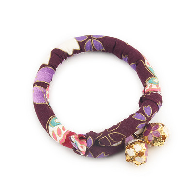 Breakaway kassi kaelarihm, jaapani Chirimen kimono prindiga kassi kaelarihm lillemustriga kellukesega kassipoja kutsika jaoks reguleeritav lemmikloomavarustus