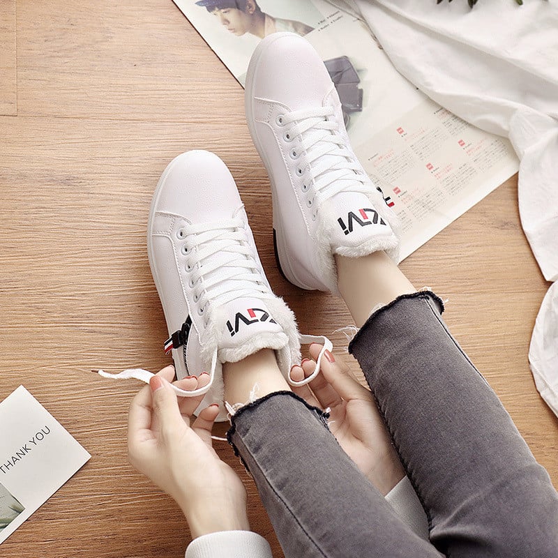 Moodsad lühikesed lumesaapad naistele Talvejalatsid Lühike, soojad PU-plüüsist naistekingad Vaba aeg Paelad Poolsaapad botines chelsea