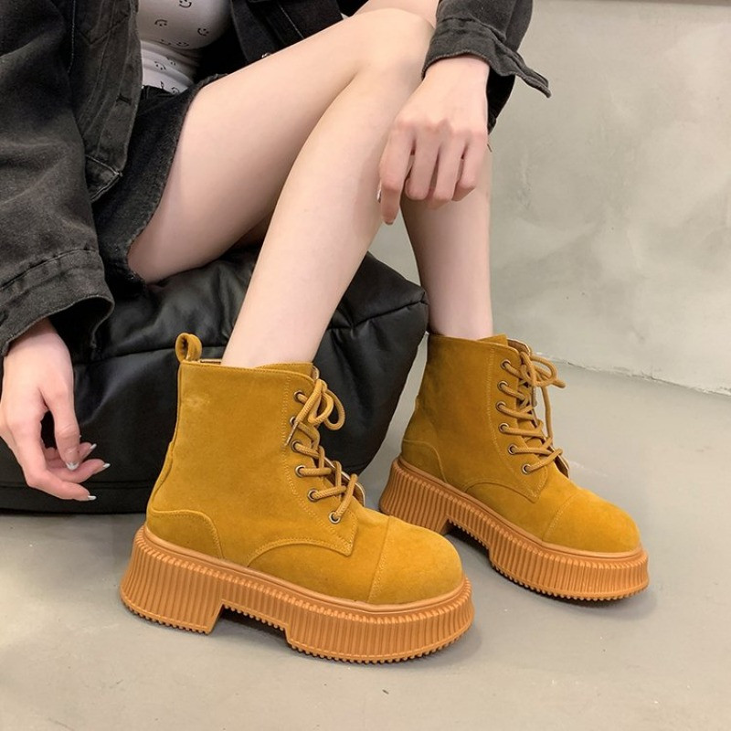 Talvised pitsilised Chelsea saapad, 2023, uued ümarad keskkontsad, poolsaapad, naiste gooti platvormkingad, mootorrattasaapad, naistele Zapatos