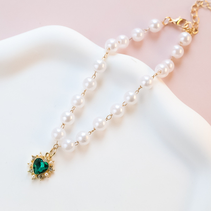 Naminio gyvūno antkaklis kačiukas šunų varpelis perlų karoliai Meilė kalnų krištolo papuošalai blykstė prabangus deimantinis šuns antkaklis katės antkaklis augintinio antkaklis