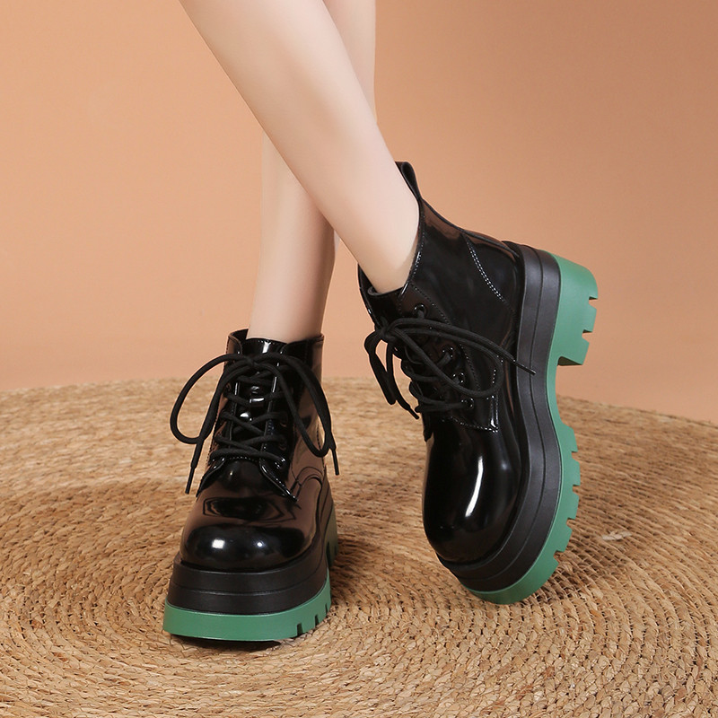 Batai moterims 2023 m. Nauji kryželiu surišti moteriški batai Karštas išpardavimas Apvalūs laisvalaikio batai Moteriški aukštos kokybės kvadratiniai kulkšnies batai