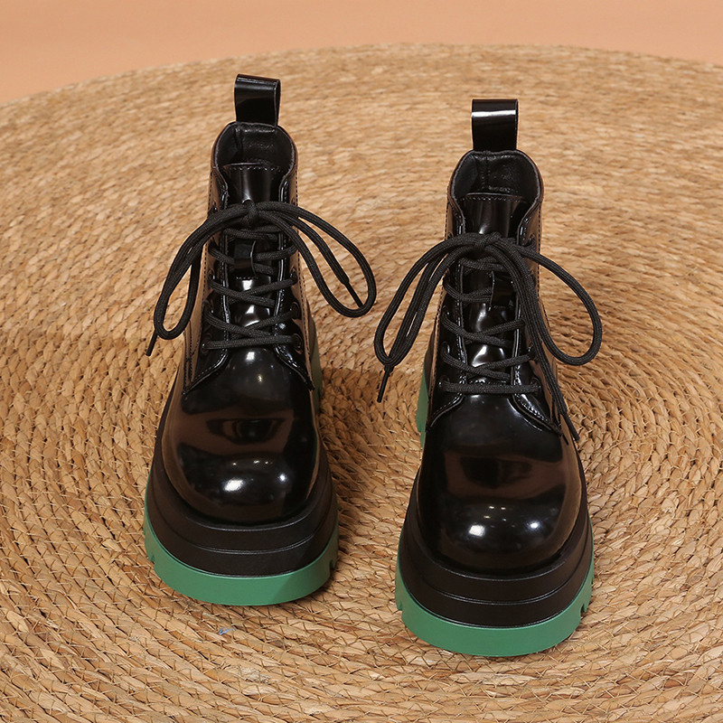 Batai moterims 2023 m. Nauji kryželiu surišti moteriški batai Karštas išpardavimas Apvalūs laisvalaikio batai Moteriški aukštos kokybės kvadratiniai kulkšnies batai