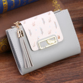 Roztomilé strapce Dámska krátka peňaženka z PU kožená taška na karty Dámska skladacia kabelka Malá peňaženka na mince Držiak na karty Clutch