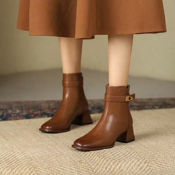 Дамски обувки 2023 Дамски ботуши с цип на гърба и глезена Елегантни модерни ботуши Дамски обувки с метална декорация с квадратни пръсти и масивен ток