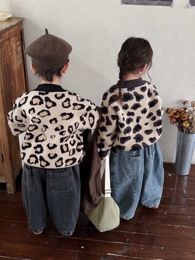 Detské pletené svetre s leopardím vzorom, unisex, ležérne svetre s motívom jeleňa jonmi z roku 2023, nové, zimné, v kórejskom štýle, s motívom unisexu.