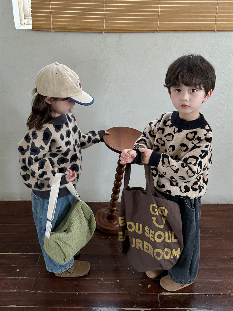 Detské pletené svetre s leopardím vzorom, unisex, ležérne svetre s motívom jeleňa jonmi z roku 2023, nové, zimné, v kórejskom štýle, s motívom unisexu.