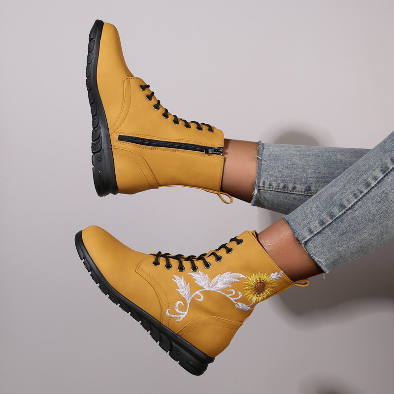 2023. aasta talvised põhijalatsid naistele, küljetõmblukuga naiste poolsaapad, vabaaja lamedad naiste kingad, madala kontsaga tikkitavad naiste saapad