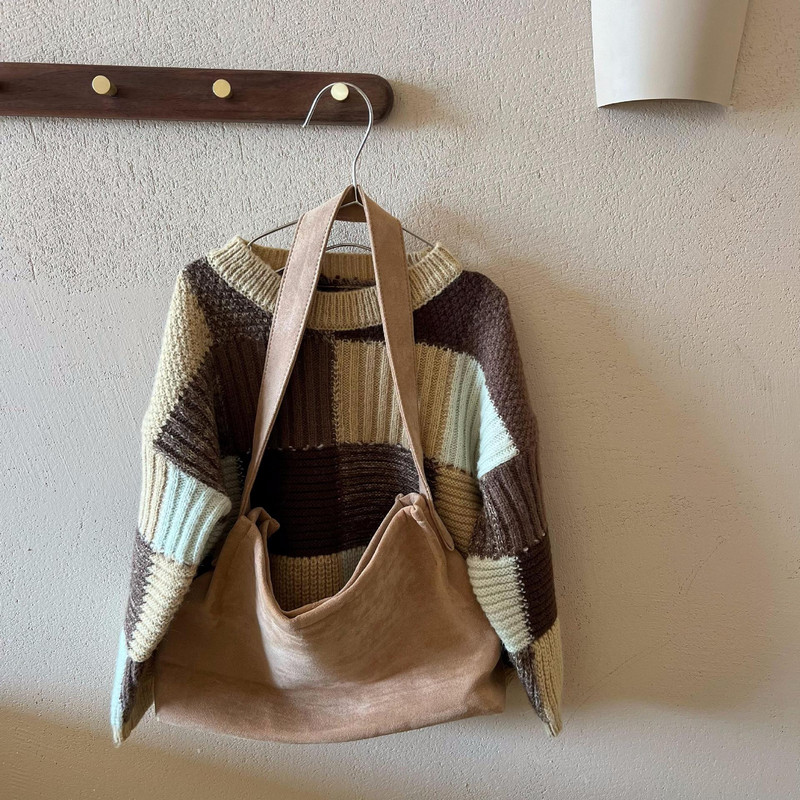 7106 Gyermek pulóver 2023 Őszi új koreai színben passzoló fiú pulóverek Retro alkalmi lány kötött pulóver pulóver