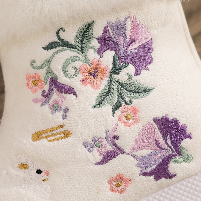 Talvesaapad Naiste kingad Mood Etnilises stiilis Tikitud Lühikesed Saapad Naiste Soojad Lumekingad Naiste Antiikaegne Tantsu Lamedad Saapad