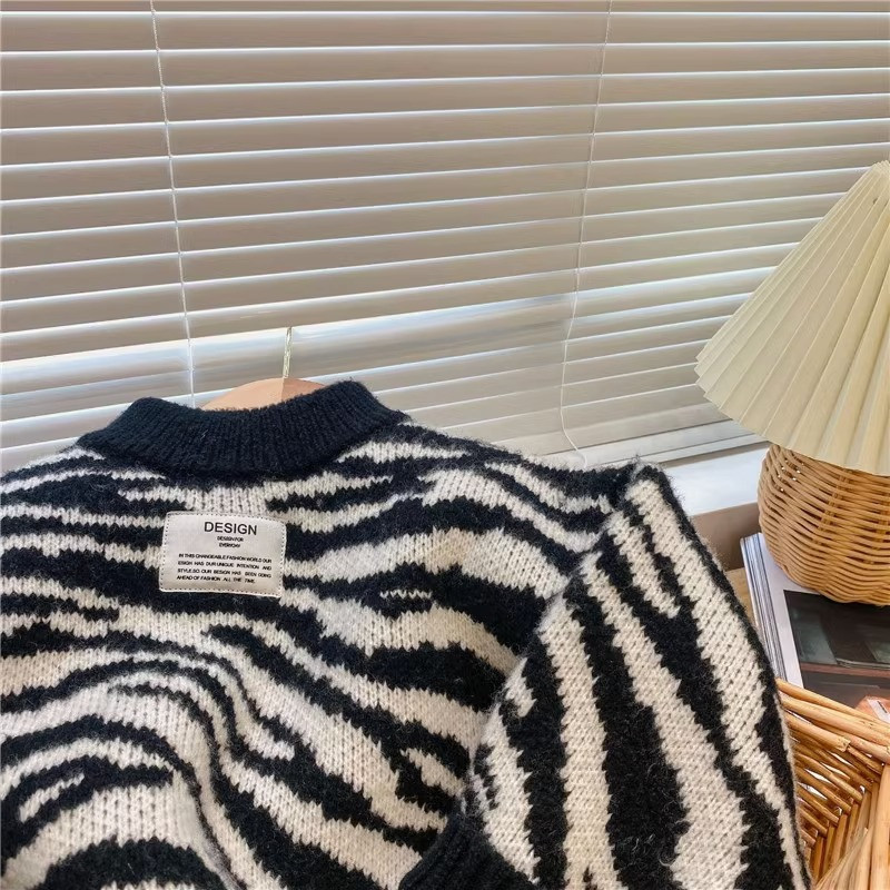 Zebra csíkos pulóver félig magas nyakú bársony vastag, meleg kötött pulóver 2023 új őszi téli pulóver felsők