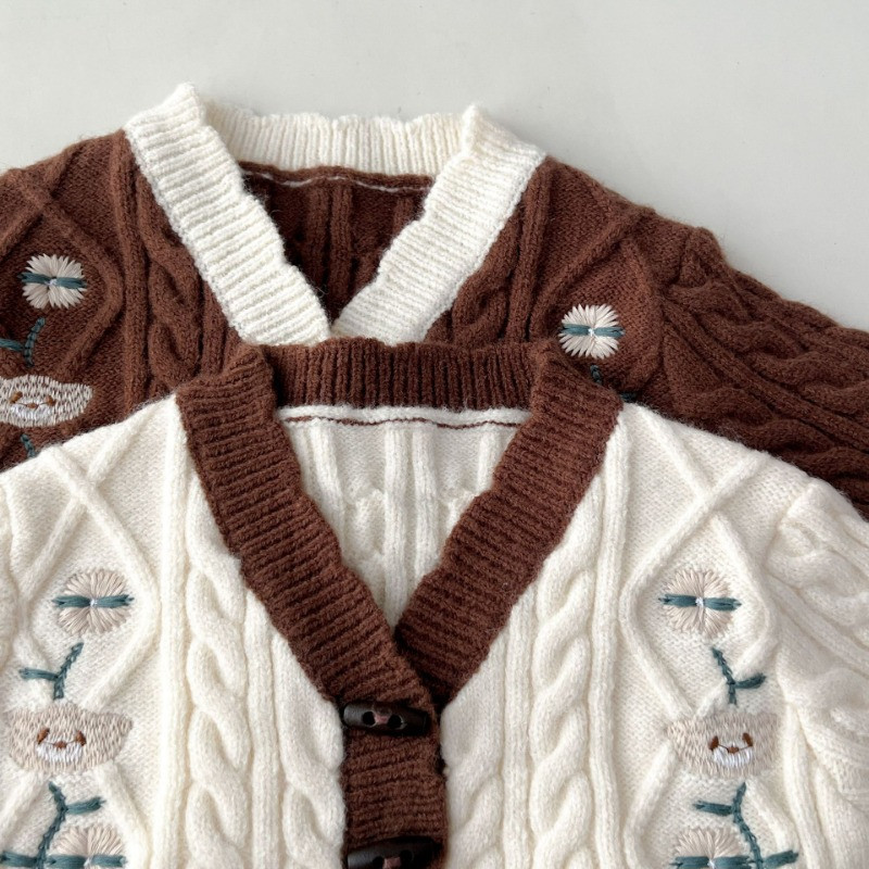 Beebitüdrukute kootud kardigan riided kevadiseks sügiseks tikandid lillelised V-kaelusega lastele lapitehnikas kudumid kampsun Pehme Korea mantel