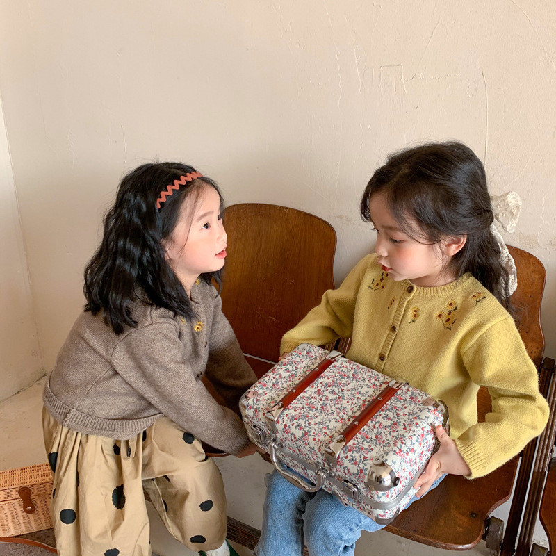 Beebitüdruku kampsun jakk Sügisene paks 1-7 a puuvillane kootud soliidne kardigan, tikitud lilleline pikkade varrukatega kampsun top riided