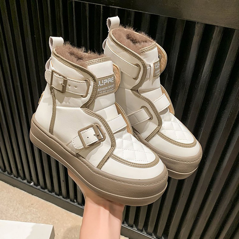 Talvised poolsaapad naistele Paksud soojad plüüsist puuvillased kingad PU nahast veekindlad naiste Martin saapad Kunstkarusnahast sametjalatsid