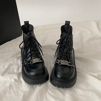 Naiste saapad 2023. aasta talveks Moodsad pitsilised, paksu põhjaga ratsusaapad Trend tüdrukute kingad originaalse disainiga saapad