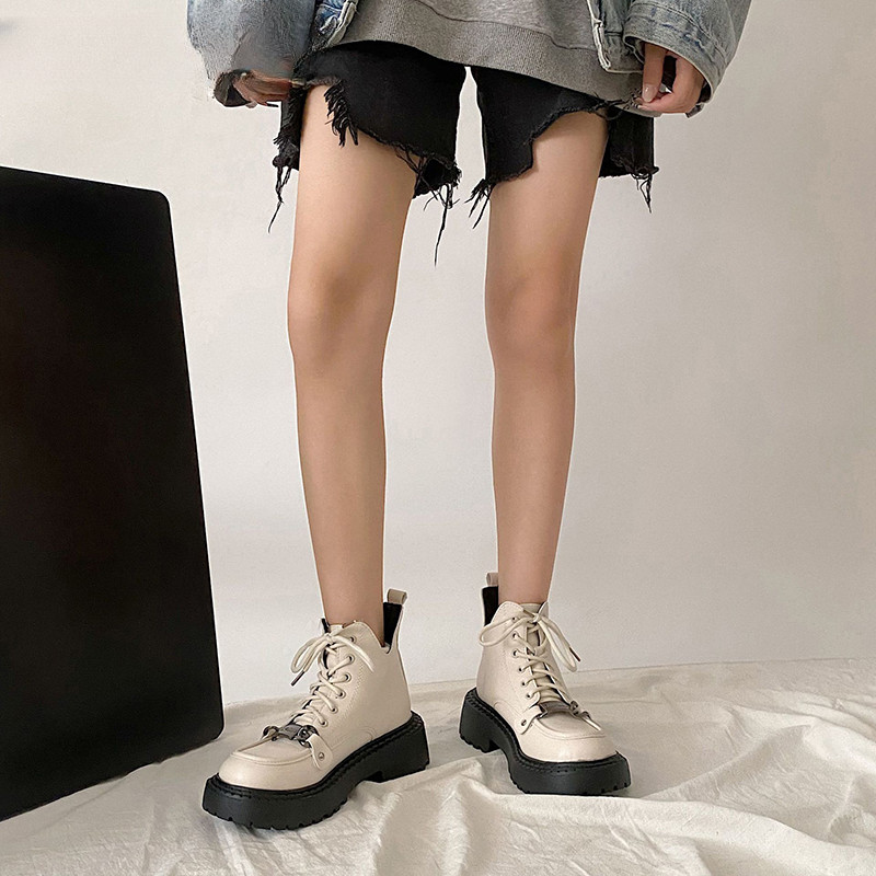 Naiste saapad 2023. aasta talveks Moodsad pitsilised, paksu põhjaga ratsusaapad Trend tüdrukute kingad originaalse disainiga saapad