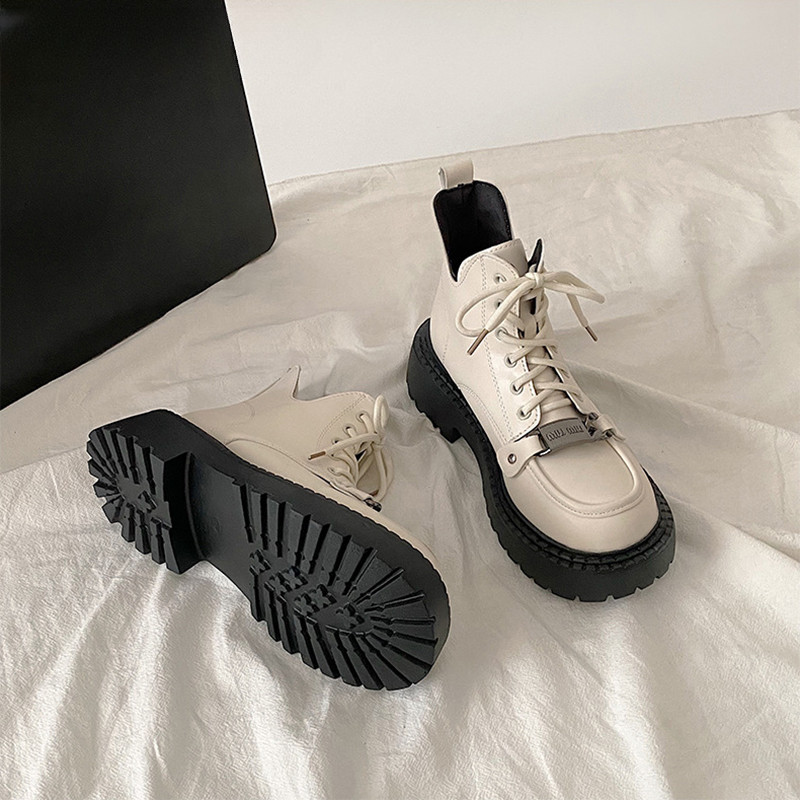 Naiste saapad 2023. aasta talveks Moodsad pitsilised, paksu põhjaga ratsusaapad Trend tüdrukute kingad originaalse disainiga saapad