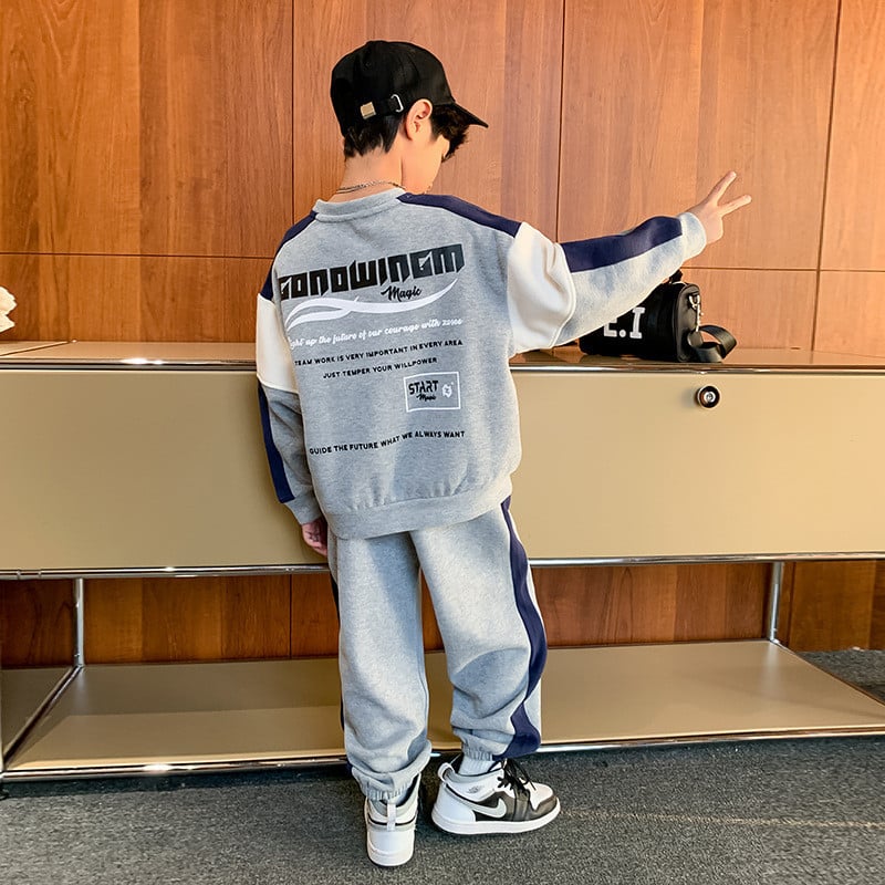 Kevad-sügis poisi kontrasti tähestikuga dressipluus + dressipüksid koolilastele dressid, tööriietus, õpilase jooksukostüüm 5-16 a.