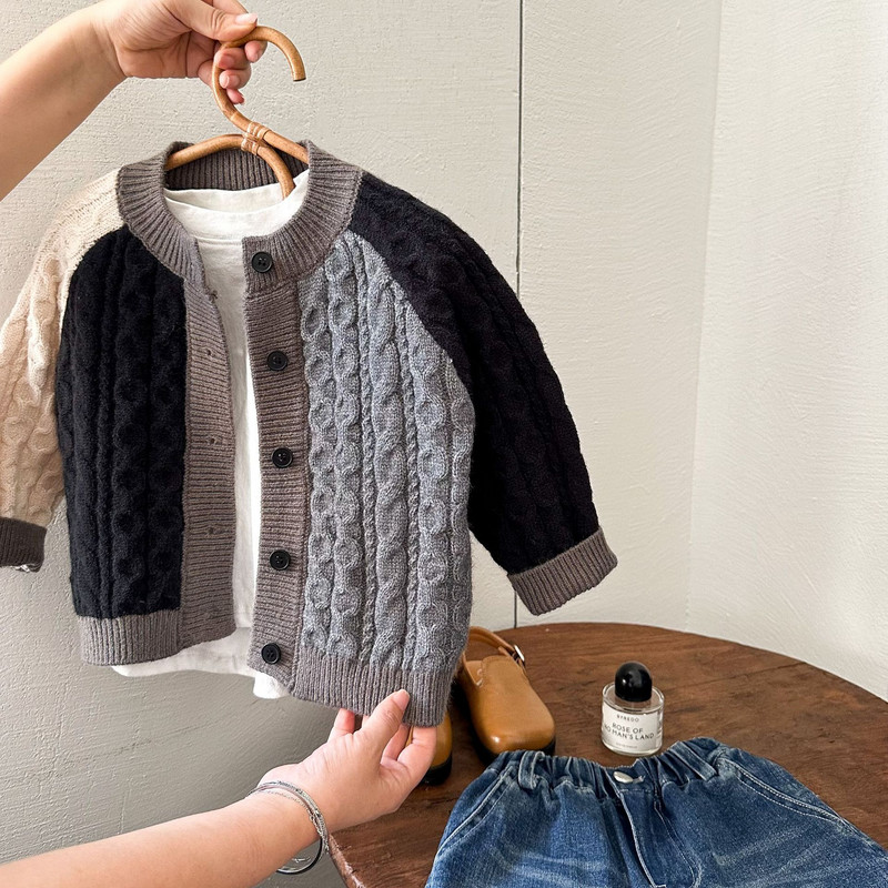 Pulover pentru copii 2023 toamna nou Pulover cu cusături băieți și fete haină pentru bebeluși cardigan tricotat de culoare contrastantă Moda