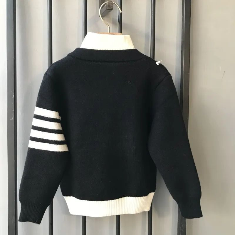 Haine noi pentru copii Băieți Căptușeală de lână Gros Gât crew Mâneci lungi Toamnă Iarnă Coreeană Kawaii Culoare uni Button Pulovere Pulovere