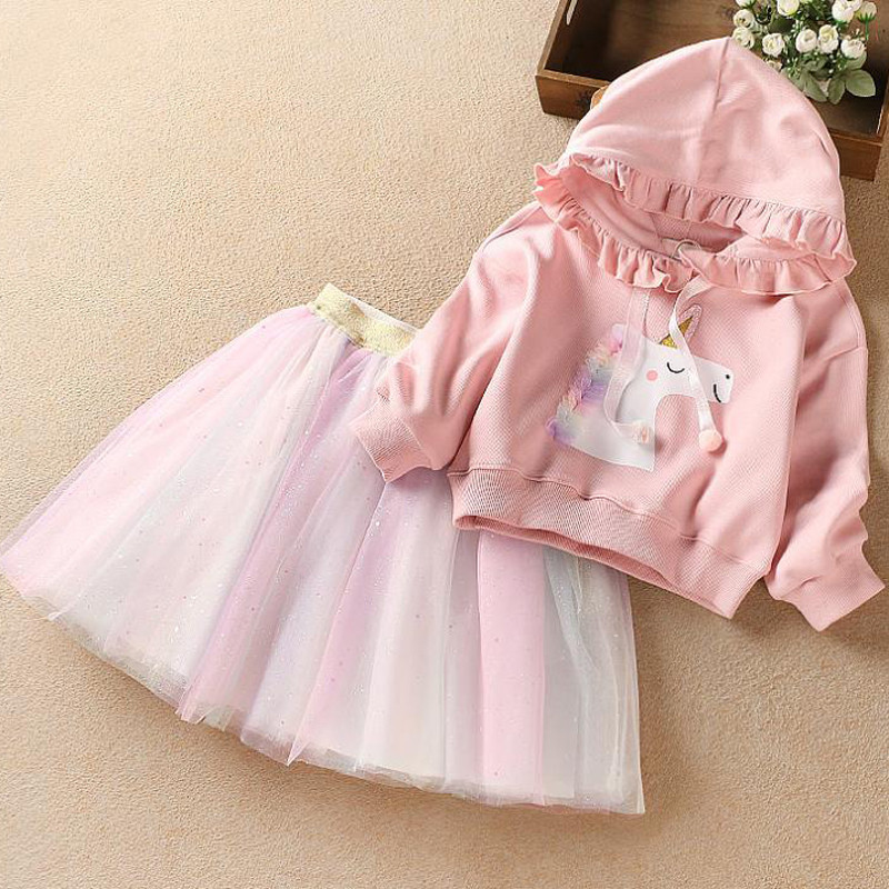 2020. aasta sügisene uus tüdrukute ülikond Korea mood Multikad Moodsa volangiga kapuutsiga kampsun ja vikerkaaremarli seelik kaheosaline ülikond 2-7 a