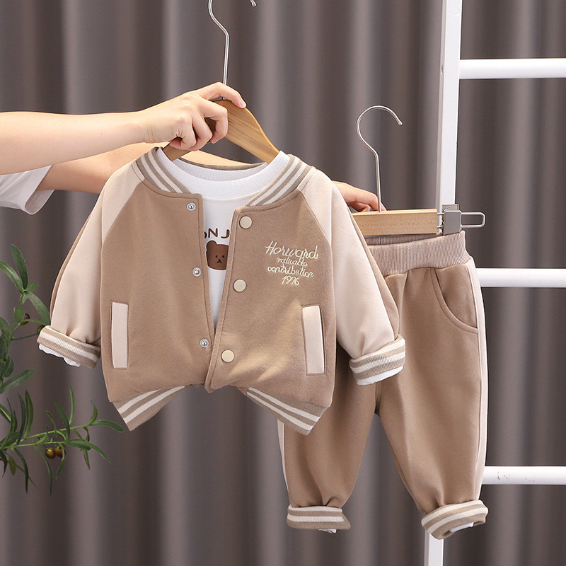 Sügislapsed poiste riided Lasterõivad Multifilmid Karu jakk Mantel Topid Püksid 3 tk Komplektid Väikelaste vabaaja kostüümid Laste dressid