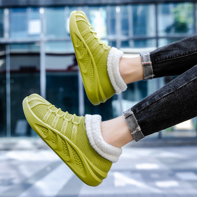 Férfi téli rövid ujjú cipők 2024 új divat plüss meleg könnyű könnyű tartós vízálló csizma sport alkalmi cipő utazási puha